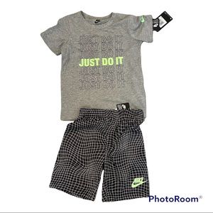 Nike matching set boys size 7
